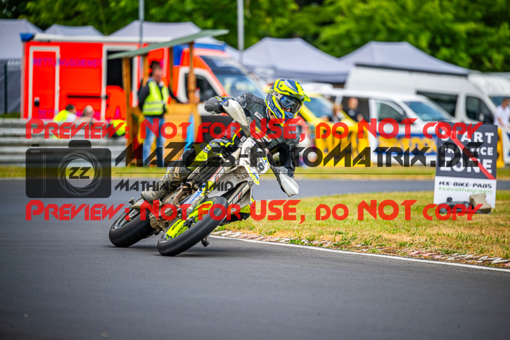 MaZZes_FotoMatrix_230702_1603 | S4