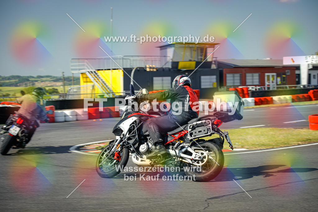 OBK_Mai_Justin_Uwe-10406 | Hier findet Ihr Bilder von Touristenfahrten auf der Nürburgring Nordschleife oder von anderen Veranstaltungen die ich besucht habe. Viel Spass beim Durch Schauen 