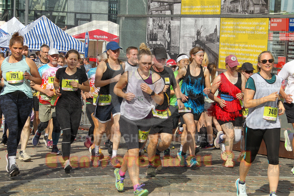250920_1430_EV4_7027 | Sportfotografie im Rhein-Sieg Kreis, Köln, Bonn, NRW, Rheinland Pfalz, Hessen, etc. Unser Tätigkeitsfeld umfasst den Laufsport vom Volkslauf über den Marathon, Duathlon, Triathon bis zum Ultralauf wie Kölnpfad Ultra oder Schindertrail.