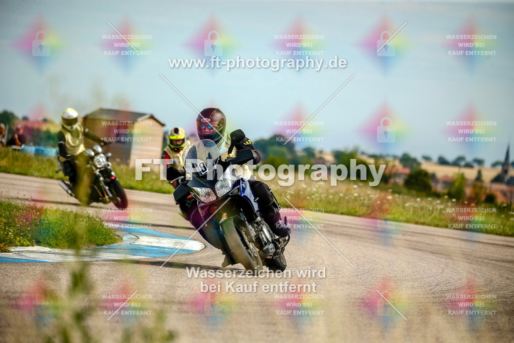 Chambley Juli-2568 | Hier findet Ihr Bilder von Touristenfahrten auf der Nürburgring Nordschleife oder von anderen Veranstaltungen die ich besucht habe. Viel Spass beim Durch Schauen 