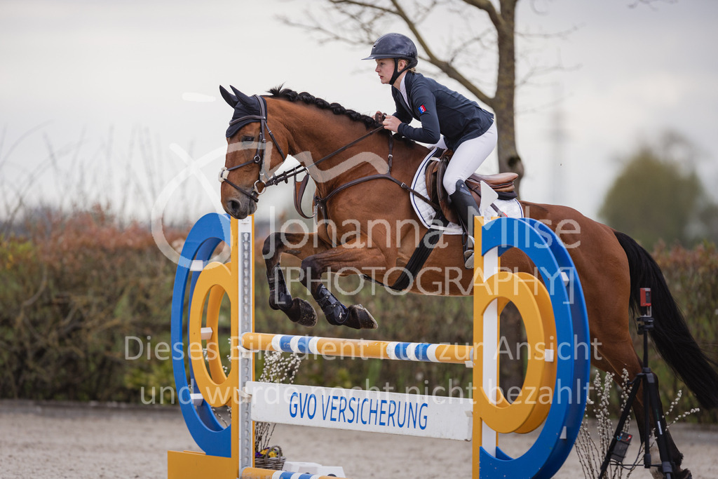 230426_HofSosath_Stil-L-502 | Deine schönsten Turniermomente als professionelle Fotos! Entdecke hochwertige Pferdesport-Fotografie im Online-Shop. Jetzt Fotos finden & bestellen!