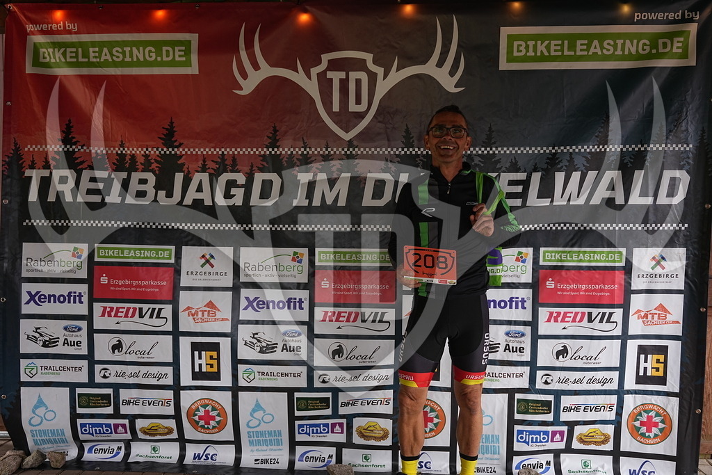 A1_09474 | Fotogalerie der Treibjagd im Dunkelwald - Dein MTB Etappenrennen im Erzgebirge - Realisiert mit Pictrs.com