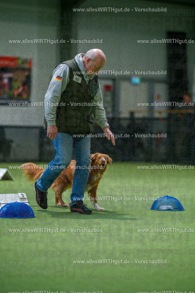 7R504330 | Professionelle Tierfotografie in Mönchengladbach von Daniel Wirth (allesWIRTHgut). Liebevolle & natürliche Bilder von Hunden & Katzen für unvergessliche Erinnerungen.