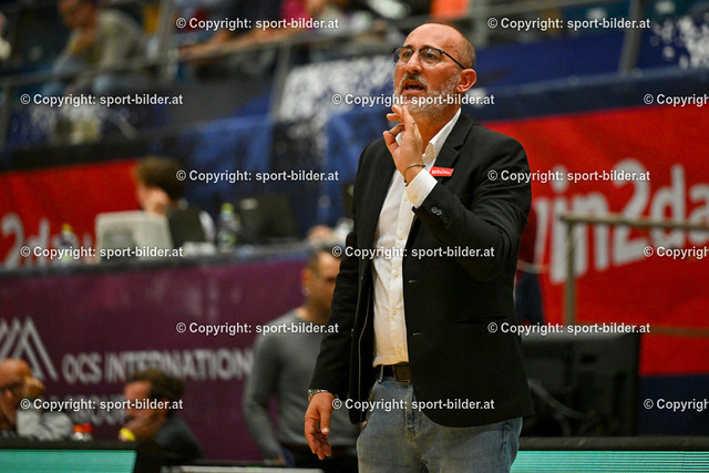 AUT, BSL, Basketball, Gmunden Swans vs Panthers Fuerstenfeld | 15.10.2023, Raiffeisen Sportpark Gmunden, AUT, BSL, Gmunden Swans vs Panthers Fuerstenfeld, im Bild Pit Stahl, Head Coach BSC Fuerstenfeld Panthers (Fuerstenfeld)


// BSL, Basketball Super League Match between Gmunden Swans and Panthers Fuerstenfeld in Gmunden, Austria on 2023/10/15