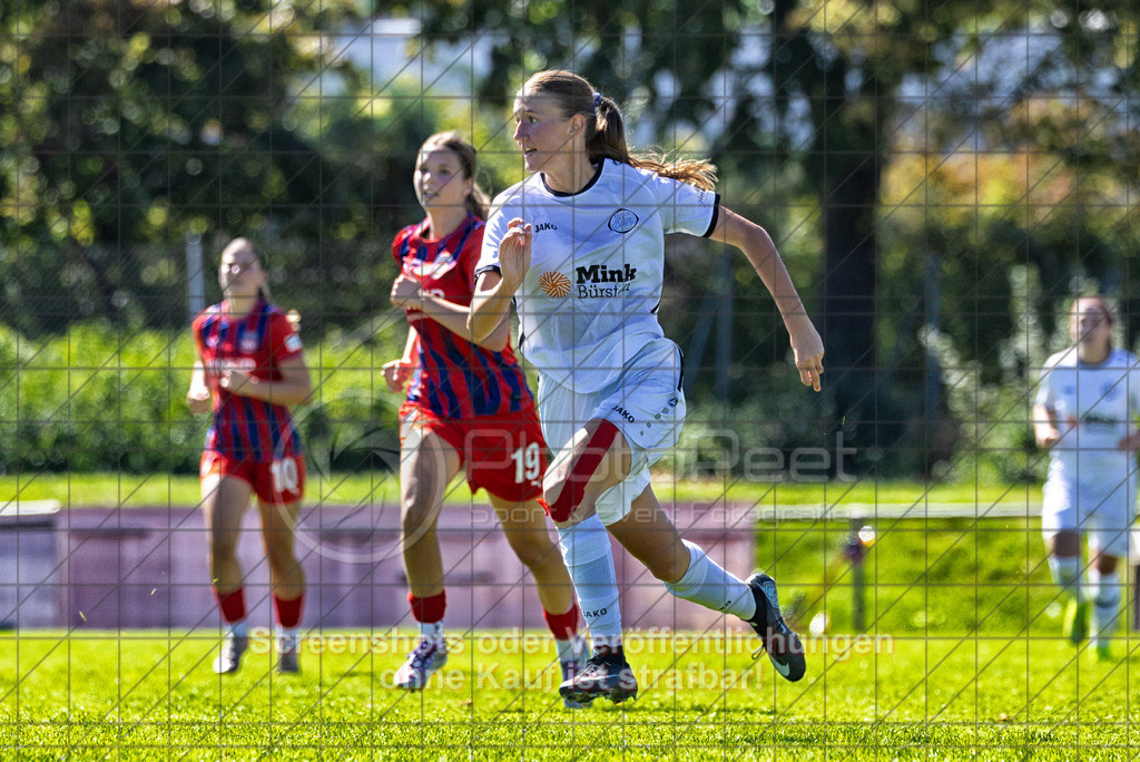 20260906_121255_0178-Bearbeitet_(c)_by_PhotoPeet | #,1.FC Donzdorf (weiß) vs. 1.FC Heidenheim 1846 (rot), Fußball, Frauen-Verbandspokal Gruppe 2, 2. Runde, Saison 2026/2027, Rasenplatz Lautertal Stadion, Süßener Straße 16, 73072 Donzdorf, 06.09.2026 - 11:00 Uhr,Foto: PhotoPeet / Sport- &amp; Eventfotografie / Peter Harich
