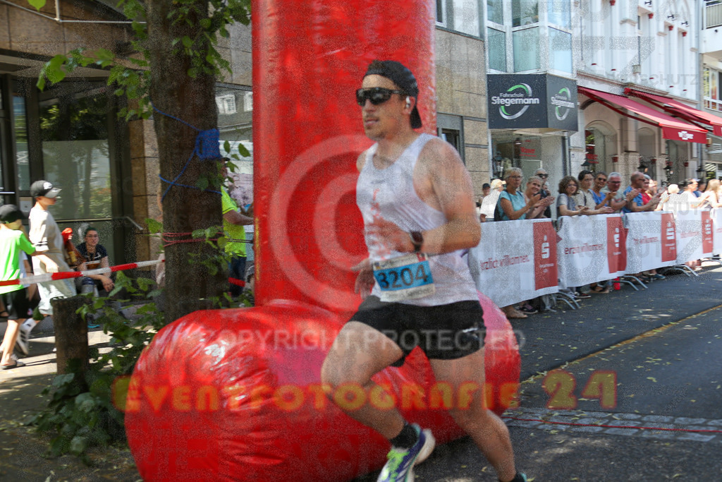 250621_1137_EX1_3732 | Sportfotografie im Rhein-Sieg Kreis, Köln, Bonn, NRW, Rheinland Pfalz, Hessen, etc. Unser Tätigkeitsfeld umfasst den Laufsport vom Volkslauf über den Marathon, Duathlon, Triathon bis zum Ultralauf wie Kölnpfad Ultra oder Schindertrail.