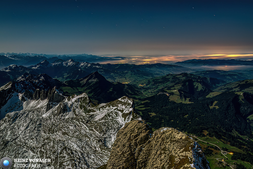 Säntis_0045 | Alle Bilder von Heinz Vonäsch Fotografie können alle zu günstigen Preisen gekauft werden! Download der Bilder, Ausdrucke, Postkarten, Tassen T-Shirts, Kalender, Alu- Dibond usw. - Realisiert mit Pictrs.com