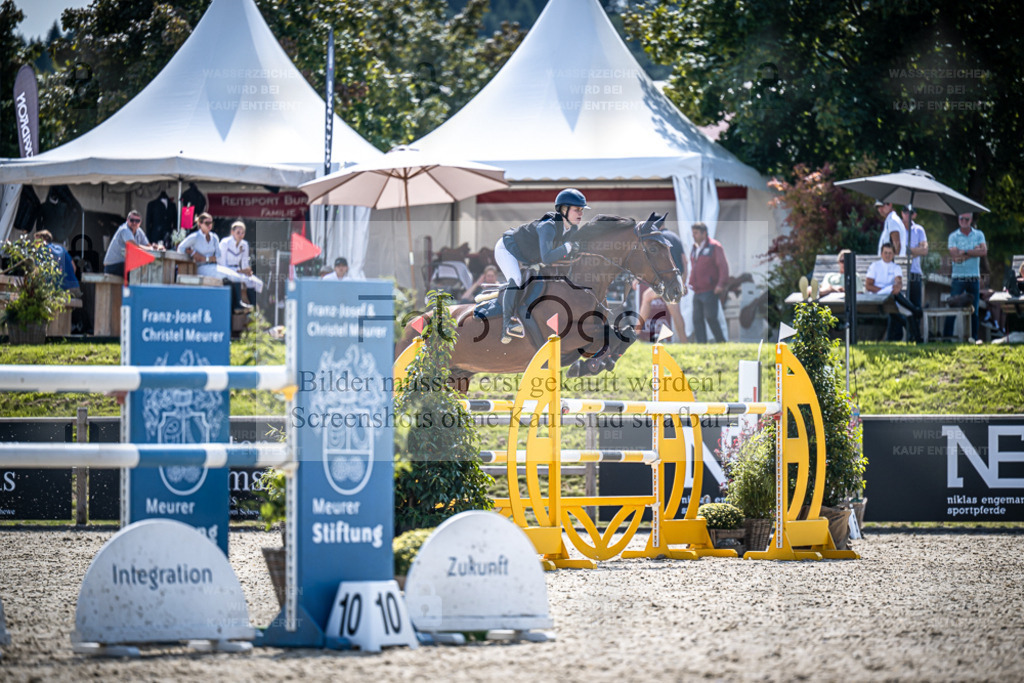 DOS_6970 | Entdecke hochwertige Reitturnierfotos von Foto Oger. Professionell, emotional und authentisch – jetzt Lieblingsmomente im Shop bestellen. - Realisiert mit Pictrs.com