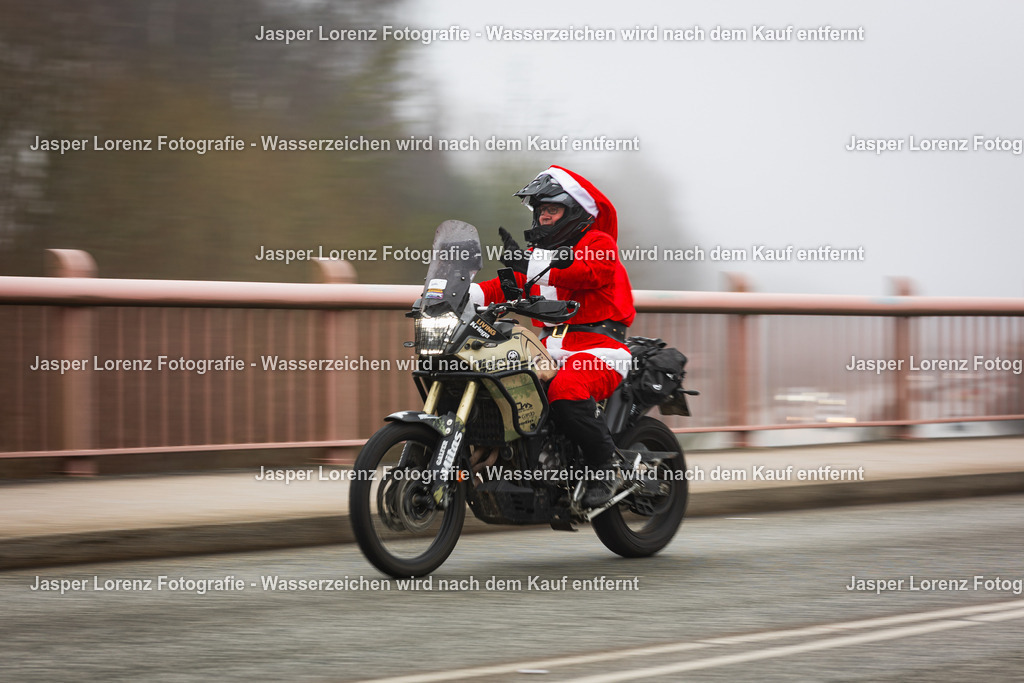 X-Mas Ride I Kiel I 2025 | Jasper Lorenz Fotografie - Realisiert mit Pictrs.com