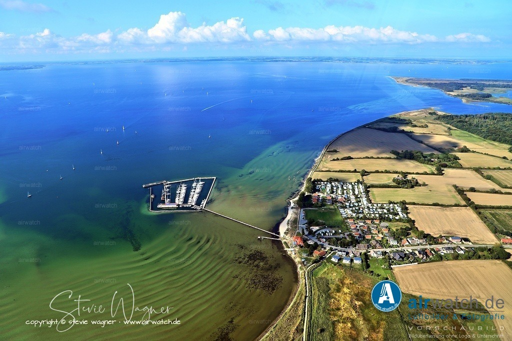 Luftbild Wackerballig - Wackerballig wurde 1871 als eigenständige Landgemeinde gegründet  | Wackerballig wurde 1871 als eigenständige Landgemeinde gegründet, blieb jedoch bis 1938 unter der Verwaltung von Gelting, bevor es schließlich 1938 nach Gelting eingemeindet wurde.