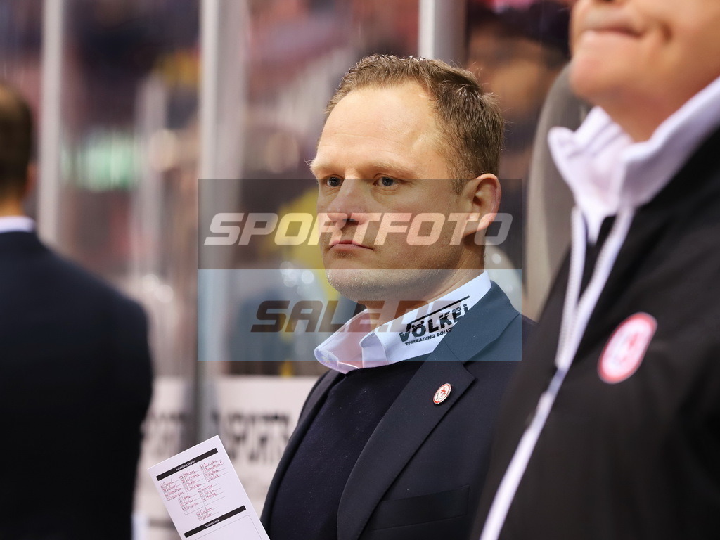 Daniel Kreutzer - AC DEG | Daniel Kreutzer - AC DEG - Realisiert mit Pictrs.com