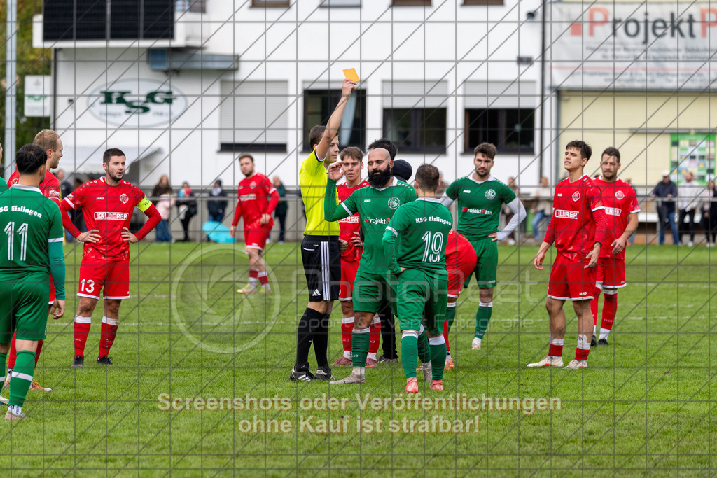 20261011_164041_0496_(c)_by_PhotoPeet | Platzverweis für Dario Biancorosso (KSG Eislingen #23)KSG Eislingen (grün) vs. 1.FC Donzdorf (rot), Fußball, Bezirksliga - Bezirk Neckar/Fils, 07. Spieltag, Saison 2026/2027, Rasensportplatz, Albstraße 69, 73054 Eislingen, 11.10.2026 - 15:00 Uhr,Foto: PhotoPeet / Sport- &amp; Eventfotografie / Peter Harich