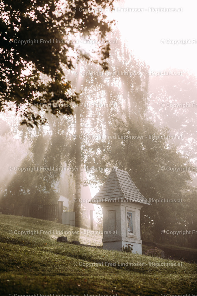 Basilika Mariazell Nebelgrenze Stehralm Herbstzeit-42606 | Fotos und Fotoprodukte - Realisiert mit Pictrs.com