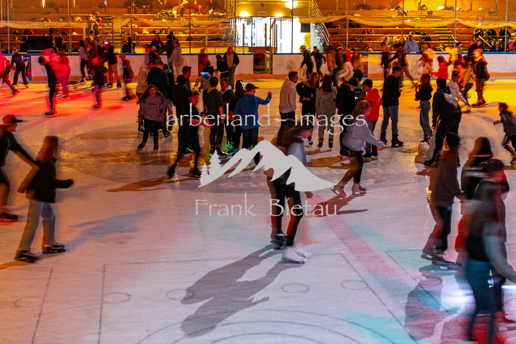 OE7A0765 | Disco-Eislauf / Öffentlicher Eislauf in der Eissporthalle Regen
