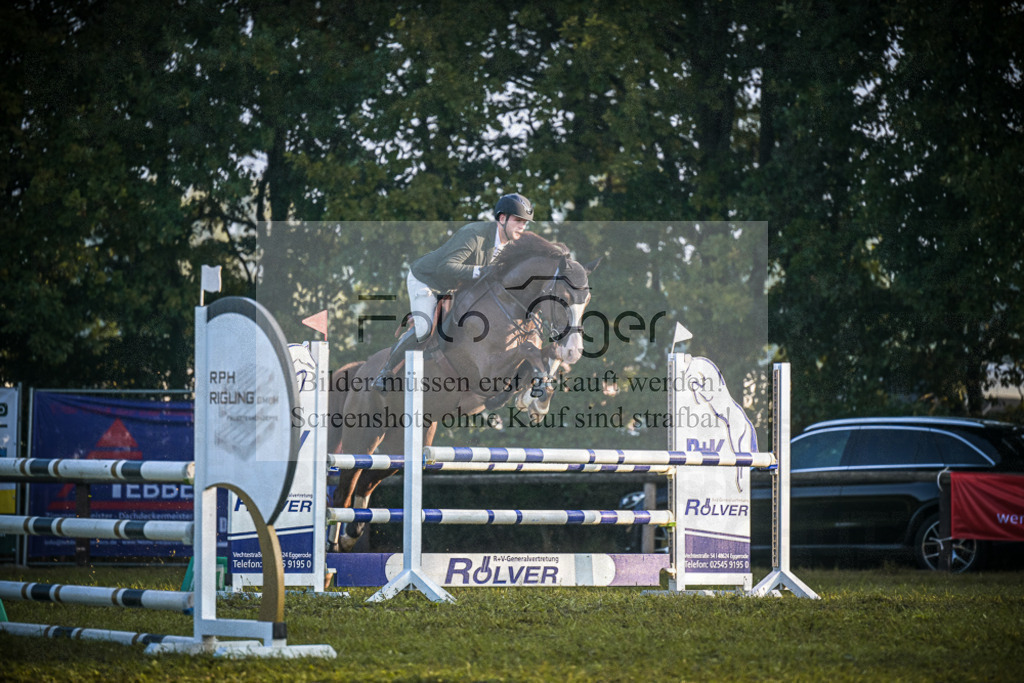 DOS_0392 | Entdecke hochwertige Reitturnierfotos von Foto Oger. Professionell, emotional und authentisch – jetzt Lieblingsmomente im Shop bestellen.Deutschlandweite Turnierfotografie. - Realisiert mit Pictrs.com