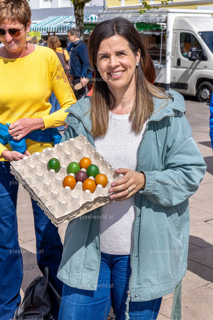 Eierpecken am Hauptplatz | Bildershop von pixelworld.at - Realisiert mit Pictrs.com