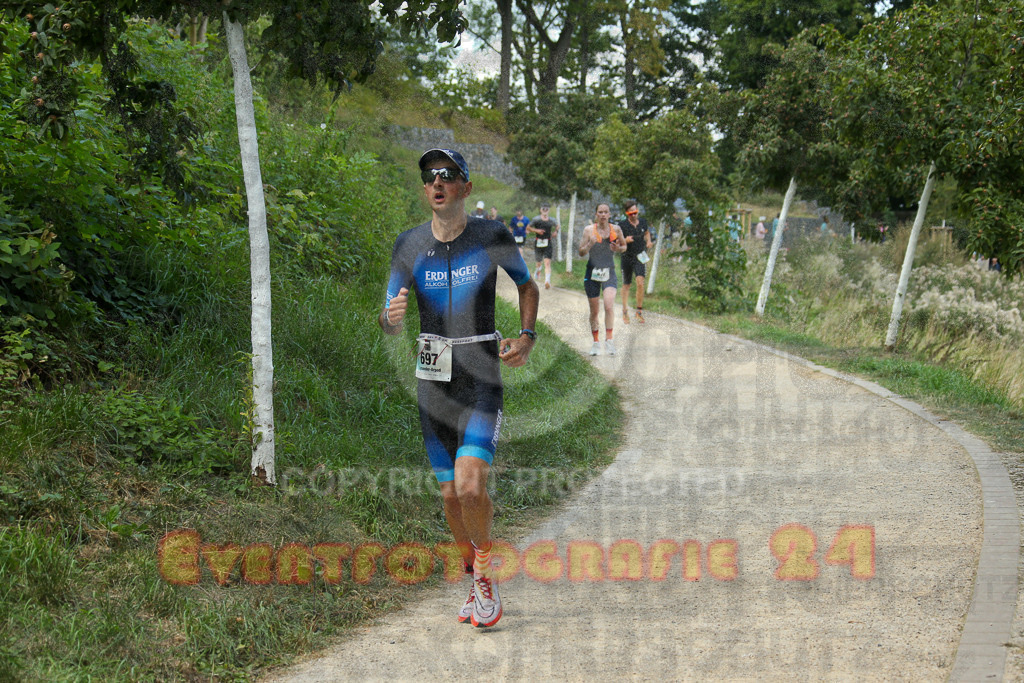 250824_1431_EX1_6528 | Sportfotografie im Rhein-Sieg Kreis, Köln, Bonn, NRW, Rheinland Pfalz, Hessen, etc. Unser Tätigkeitsfeld umfasst den Laufsport vom Volkslauf über den Marathon, Duathlon, Triathon bis zum Ultralauf wie Kölnpfad Ultra oder Schindertrail.