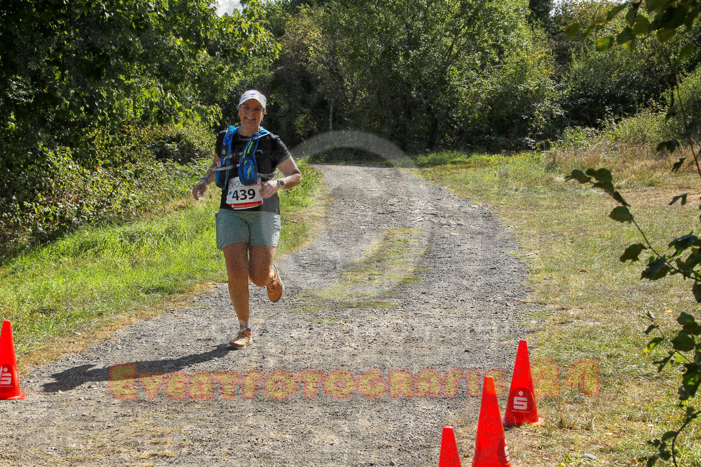 250830_1211_EV4_3932 | Sportfotografie im Rhein-Sieg Kreis, Köln, Bonn, NRW, Rheinland Pfalz, Hessen, etc. Unser Tätigkeitsfeld umfasst den Laufsport vom Volkslauf über den Marathon, Duathlon, Triathon bis zum Ultralauf wie Kölnpfad Ultra oder Schindertrail.