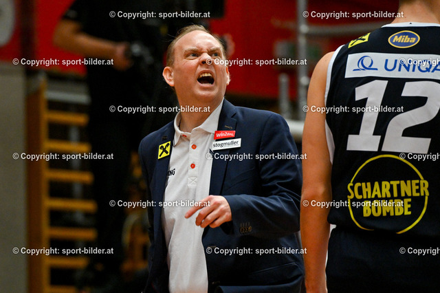 AUT, BSL, Flyers Wels vs Basket Swans Gmunden | 26.12.2023, Raiffeisen Arena Wels, AUT, BSL, Flyers Wels vs Basket Swans Gmunden, im Bild Anton Mirolybov, Head Coach Basket Swans Gmunden (Swans)


// BSL, Basketball Super League Match between Flyers Wels and Gmunden Swans, Austria on 2023/12/26