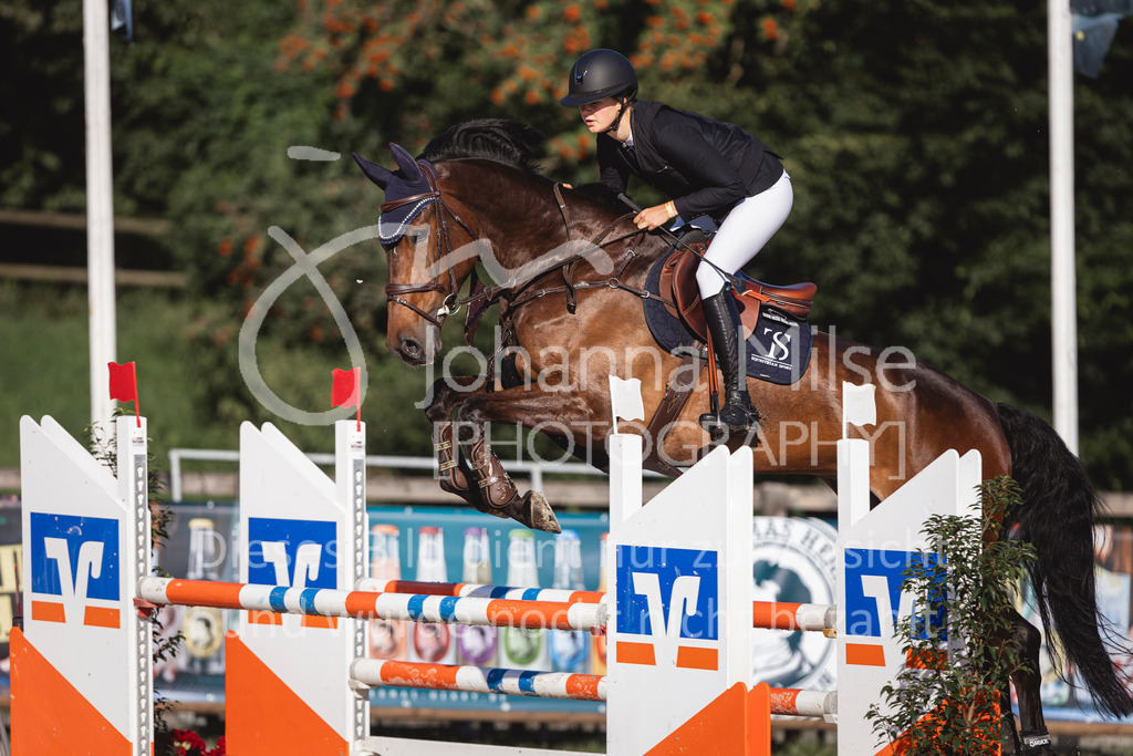 240714_BHO_M1-Spr-113 | Deine schönsten Turniermomente als professionelle Fotos! Entdecke hochwertige Pferdesport-Fotografie im Online-Shop. Jetzt Fotos finden & bestellen!