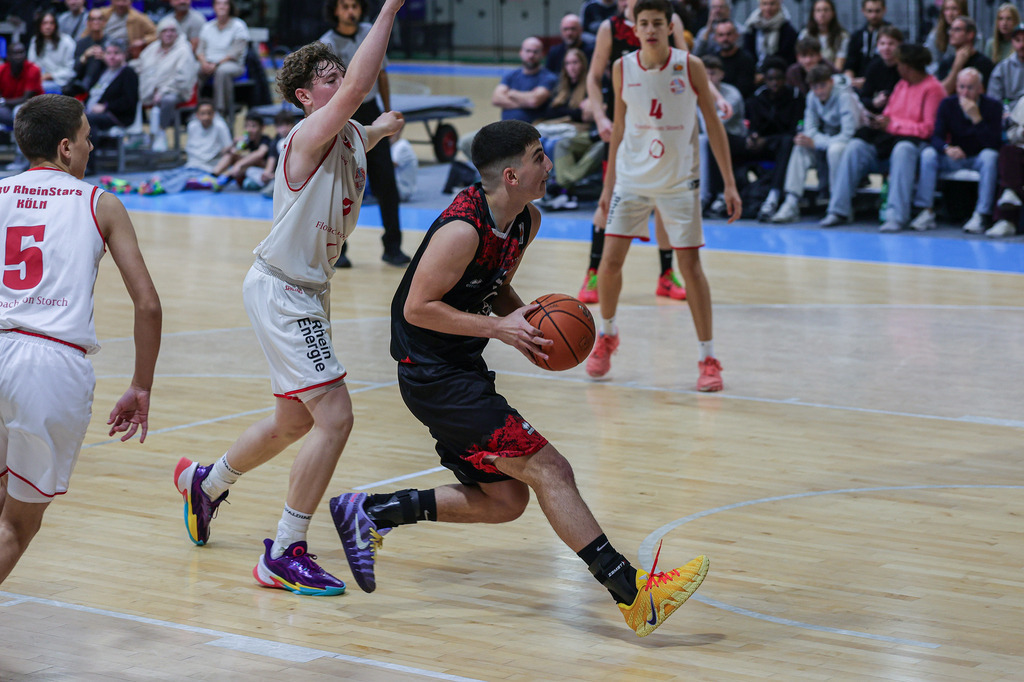 JBBL BAYER GIANTS @ BBV Rheinstars Köln-90 | Fotos von Basketballspielen aus dem Raum NRW fotografiert von Gero Mueller-Laschet und Daniel Schaefer - Realisiert mit Pictrs.com