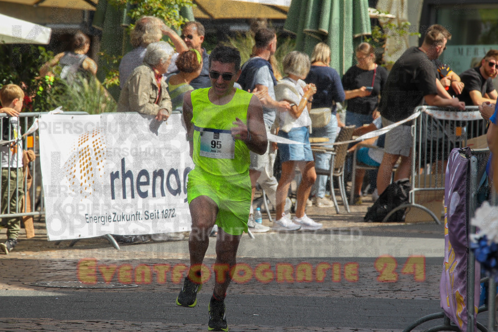 250824_1249_EV4_9534 | Sportfotografie im Rhein-Sieg Kreis, Köln, Bonn, NRW, Rheinland Pfalz, Hessen, etc. Unser Tätigkeitsfeld umfasst den Laufsport vom Volkslauf über den Marathon, Duathlon, Triathon bis zum Ultralauf wie Kölnpfad Ultra oder Schindertrail.