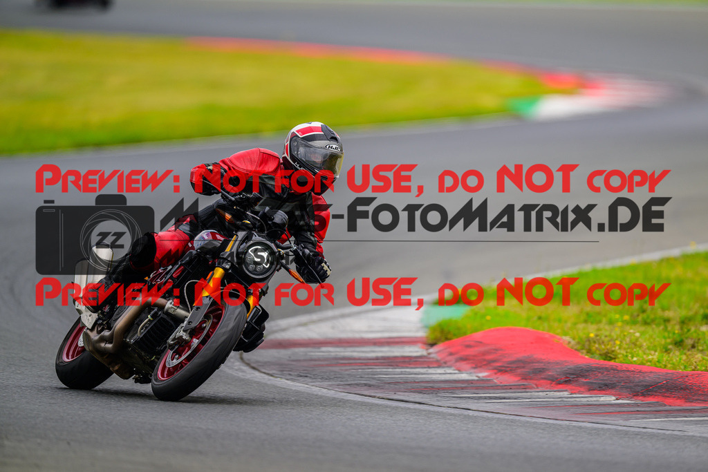 MaZZes_FotoMatrix_240724_6007705_8318 | GRUEN