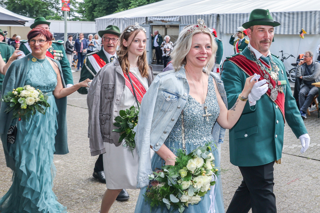 top-top.de 240602-050 | Foto, Video, Fotografie, Videografie, Fotobox, DJ, Discjockey, Musik, Musikbox, Veranstaltung, Photobooth, Amazon, Ebay, Buchtipp, Bestseller, Autor, Verlag, Buch, Wesel, Hamminkeln, NRW, Dinslaken, Rees, Drohne, Hochzeit, Party, Fotobox, Wesel, Fotograf