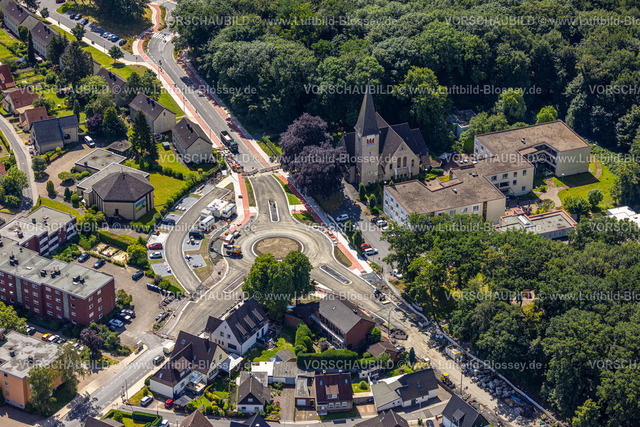Hamm240705948 | Luftbild, Baustelle neuer Kreisverkehr Hammer Straße und Friedrich-Ebert-Straße, evang. Kreuzkirche und Jacobus-Stift, Sterntaler Kita, EFG Evangelisch-Freikirchliche Gemeinde Bockum-Hövel (Baptisten), Bockum-Hövel, Hamm, Ruhrgebiet, Nordrhein-Westfalen, Deutschland
