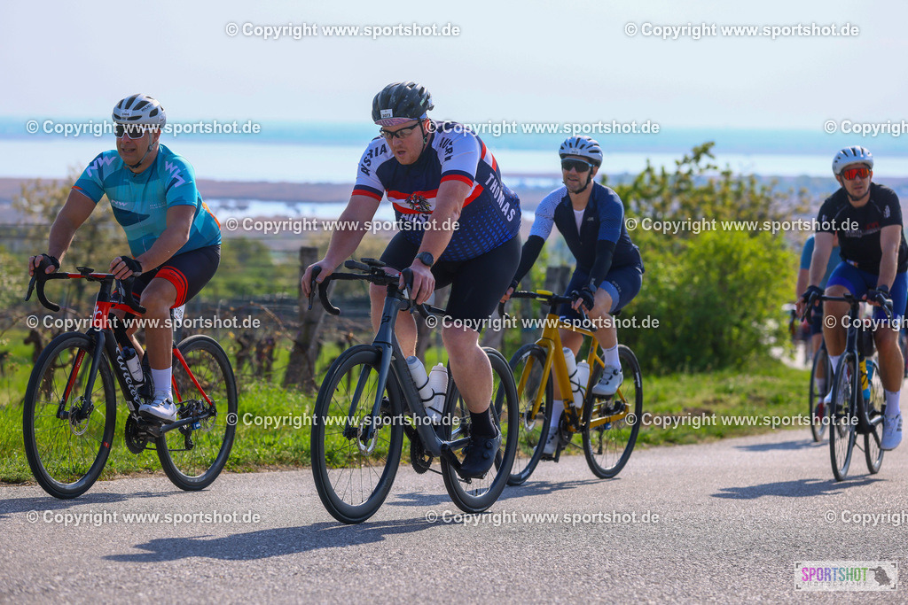 TRA_0625 | Neusiedlersee Radmarathon 2026@sportshot_your_pictrs #yourpictures#roadtowm2029 #nrm #neusiedlerseeradmarathon #neusiedlersee #neusiedlerseetourismus #burgenland #mörbisch #nrm26 #burgenlandtourismus #voglundco #poweredbyburgenlandtourismus #radsport #rad #marathon #ucigranfondo #visitburgenland #ucigranfondoworldseries