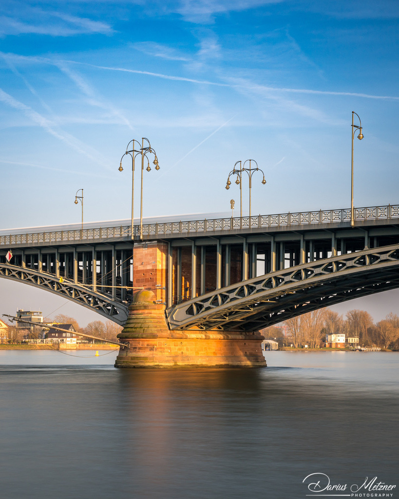 Die Mainzer Theodor-Heuss-Brücke | Die Mainzer Theodor-Heuss-Brücke