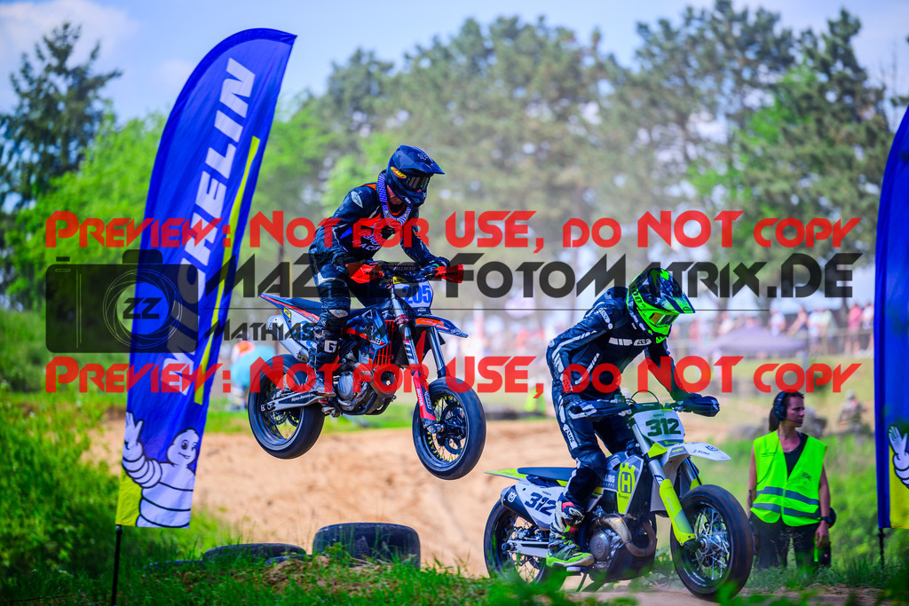 MaZZes_FotoMatrix_240512_6021986_3277 | S4