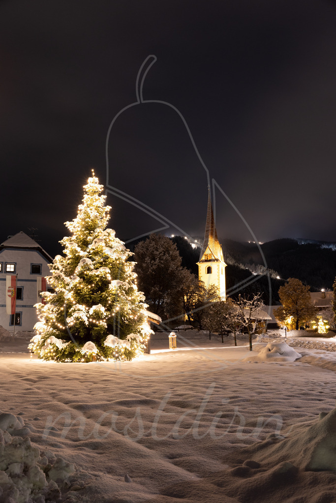 Weihnachten in St. Margarethen im Lungau | Bei Veröffentlichung des Bildes ist eine Namensnennung wie folgt erforderlich: 
Foto: Mostdirn Irmgard Wieser - Realisiert mit Pictrs.com