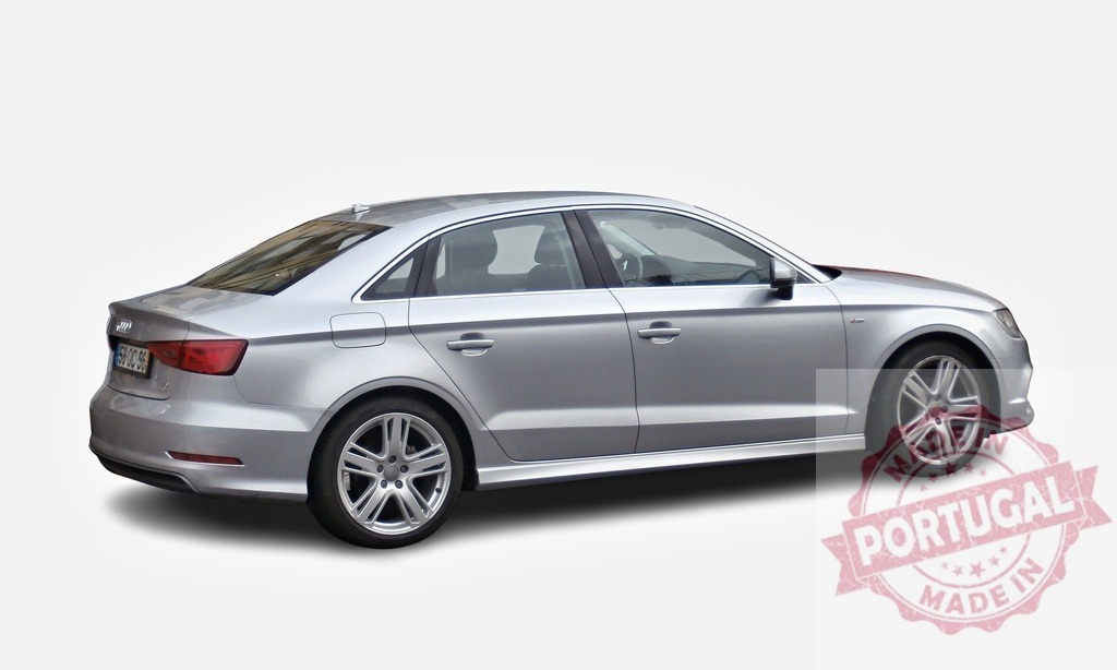 Silver Audi A3 Sedan parked on a white background | Studio shot of a silver Audi A3 Sedan on a white background - Realisiert mit Pictrs.com