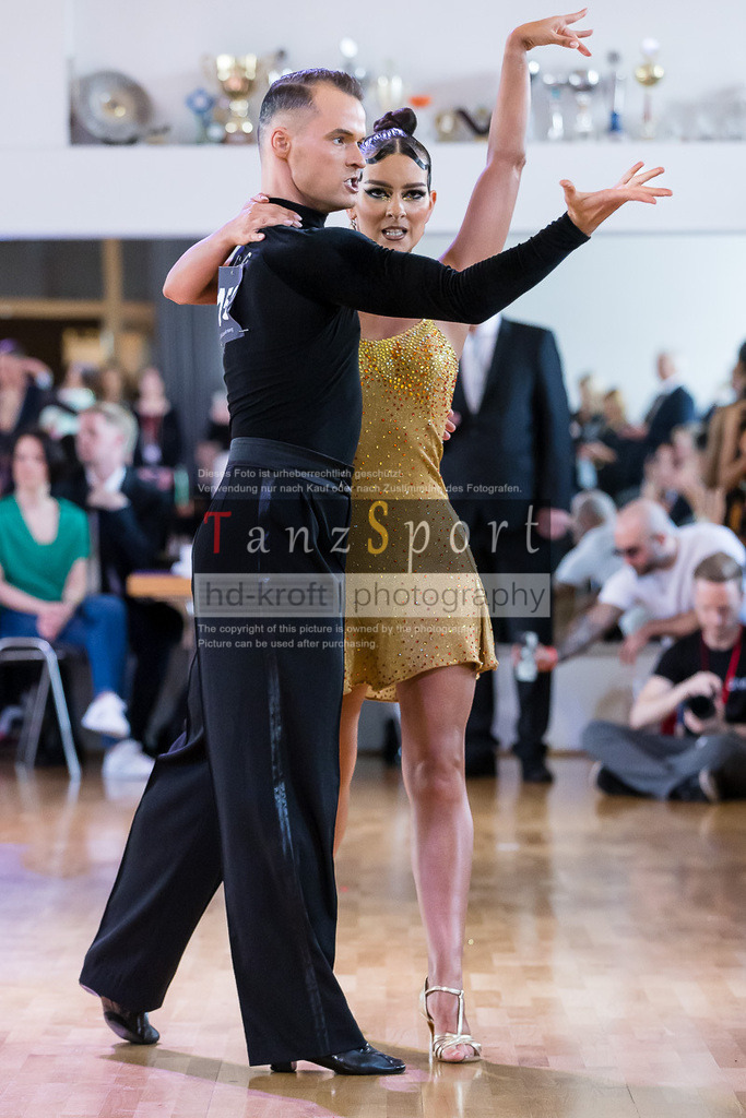 20240616_D-Cup-HGR-Latein_2901 | Tanzsportbilder, Standardtanz, Lateintanz, WDSF, DTV, LTVB, dancecomp, goc, hessen tanzt, blaues band der spree, walzer, tango, wiener walzer, slowfox, quickstepp, samba, rumba, cha-cha-cha, paso doble. jive, hd-kroft photography, turniertanzsport