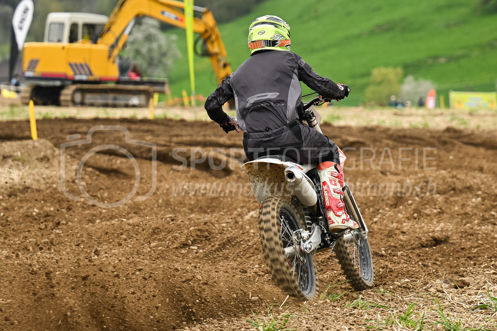 Motocross Schlatt bei Winterthur - 30. April 2023 | #27 Kuenzi Ruedi aus Laengenbuehl (CH) auf KTM in der Kategorie Senioren am Motocross Schlatt bei Winterthur, 30. April 2023. 
Instagram: @mx_schlatt | @mc_wila | @sam_schweiz
Bild: Sportfotografie Markus Aeschimann | www.markus-aeschimann.ch - Realisiert mit Pictrs.com
