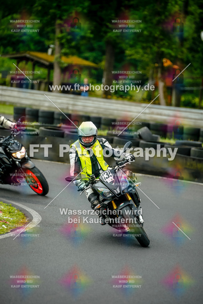 VBK-4114 | Hier findet Ihr Bilder von Touristenfahrten auf der Nürburgring Nordschleife oder von anderen Veranstaltungen die ich besucht habe. Viel Spass beim Durch Schauen 