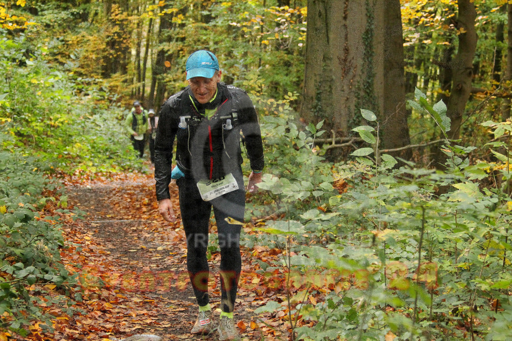 251026_1323_EV4_6888 | Sportfotografie im Rhein-Sieg Kreis, Köln, Bonn, NRW, Rheinland Pfalz, Hessen, etc. Unser Tätigkeitsfeld umfasst den Laufsport vom Volkslauf über den Marathon, Duathlon, Triathon bis zum Ultralauf wie Kölnpfad Ultra oder Schindertrail.