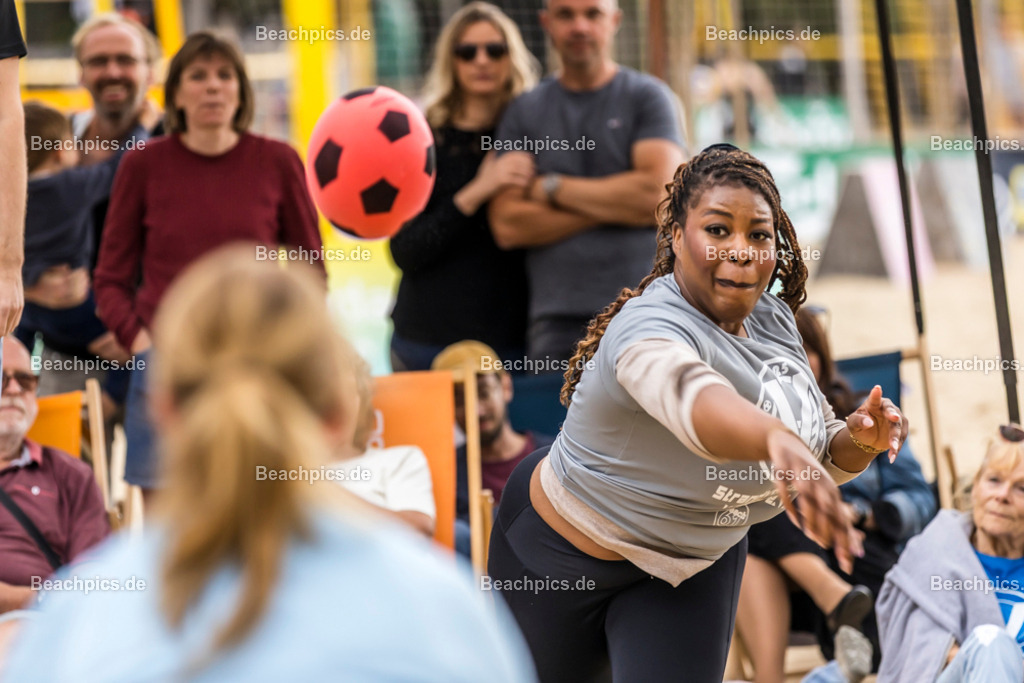 2025-200083965-Strandvölkerball-WM |  24.08.2025; Berlin Foto: Gerold Rebsch - www.beachpics.de