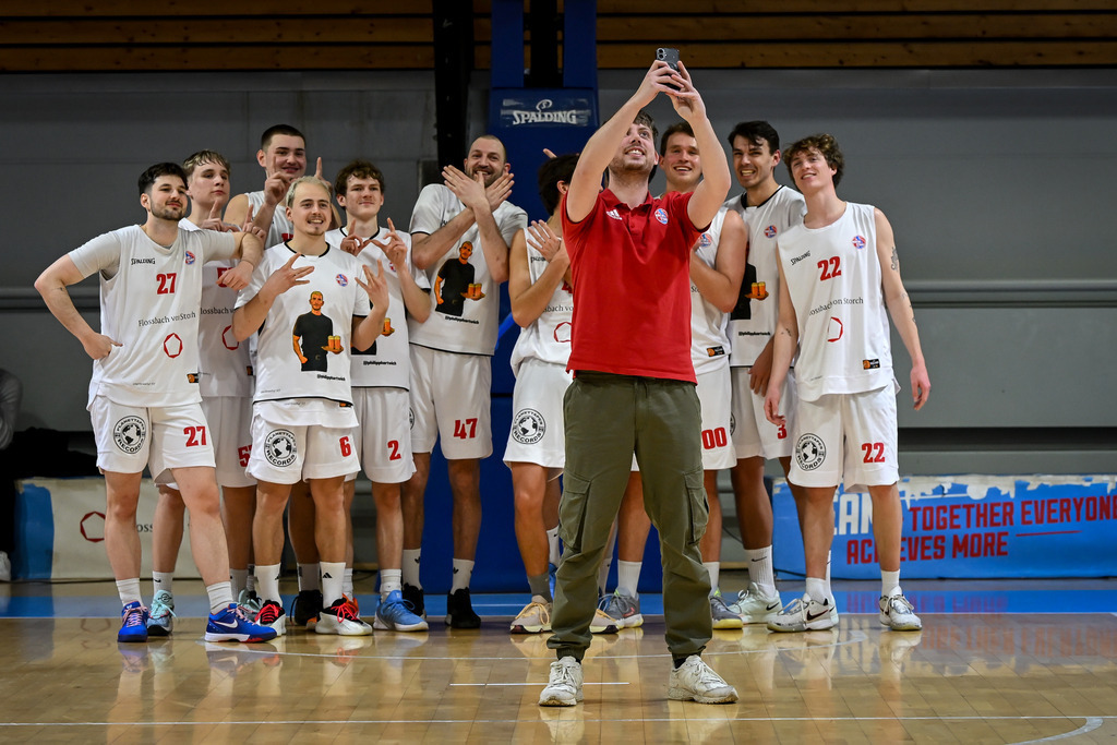 gml_136 | Fotos von Basketballspielen aus dem Raum NRW fotografiert von Gero Mueller-Laschet und Daniel Schaefer - Realisiert mit Pictrs.com