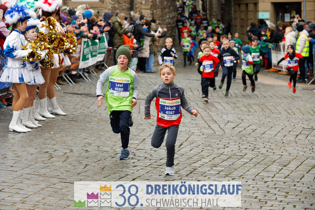 400m AOK Junior Cup | 3 Koenigslauf 2024 400m AOK Junior Cup - Realisiert mit Pictrs.com