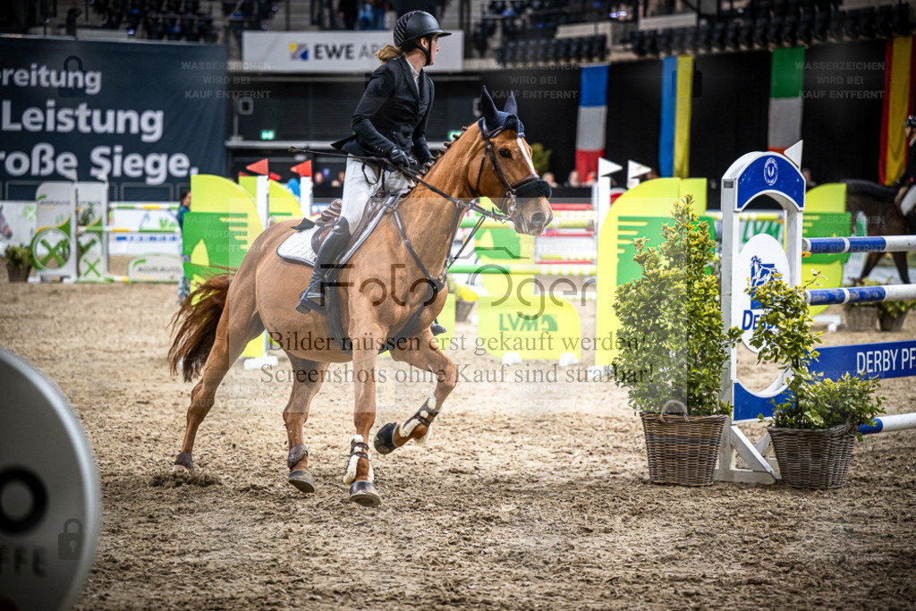 DOS_4444 | Entdecke hochwertige Reitturnierfotos von Foto Oger. Professionell, emotional und authentisch – jetzt Lieblingsmomente im Shop bestellen. - Realisiert mit Pictrs.com