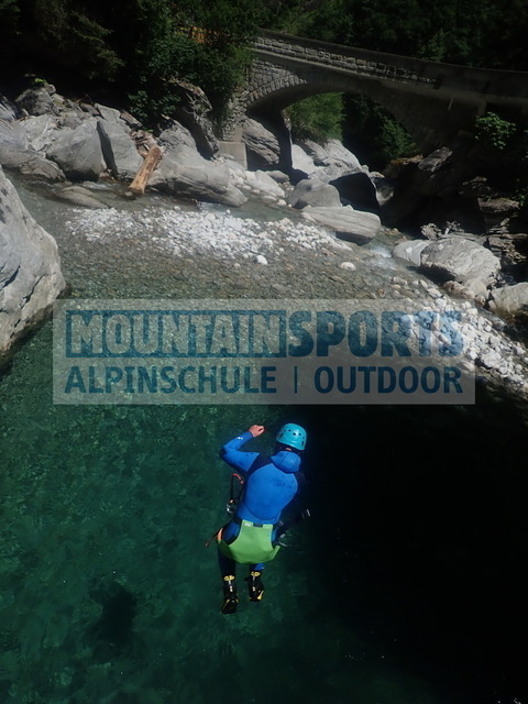 P1030007 | Bestelle die Bilder deines Berg- oder Wasser-Abenteuers mit Mountain Sports bequem von zu Hause aus direkt über unseren Online Fotoshop von pictrs.com. - Realisiert mit Pictrs.com