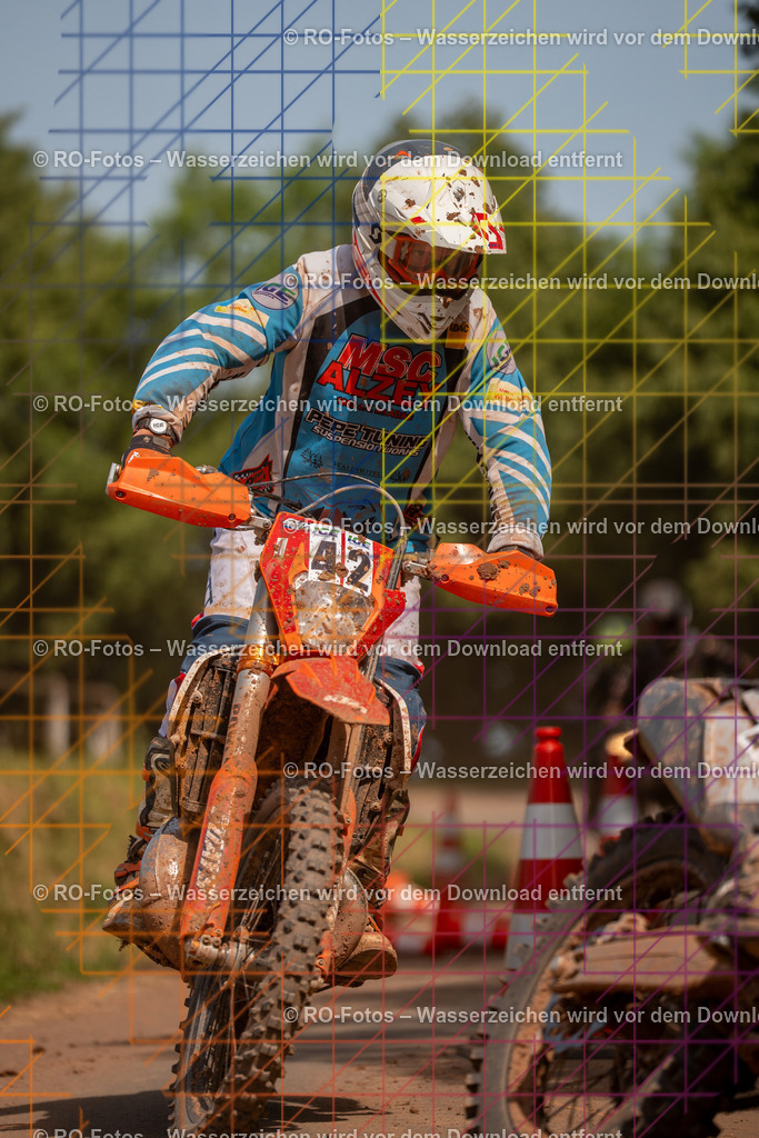 Wolfshausen 4 Lauf -1679 | Sportfotografie von RO-Fotos: Motorsport, Motocross, Enduro, Laufveranstaltungen und Triathlon. Professionelle Fotos von Sportlern und Events. - Realisiert mit Pictrs.com