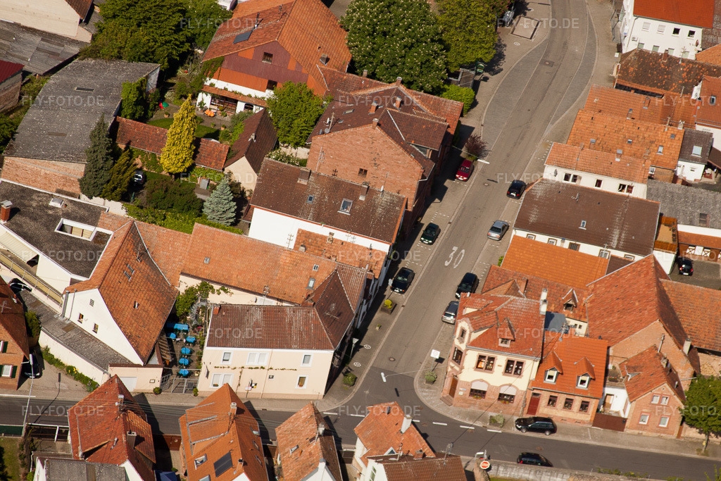 Luftbild: Zum Eck im Ortsteil Wollmesheim in Landau im Bundesland Rheinland-Pfalz in Deutschland. Foto: IMG_27252.jpg vom 23.05.2010 durch Werner Riehm/FLY-FOTO.de