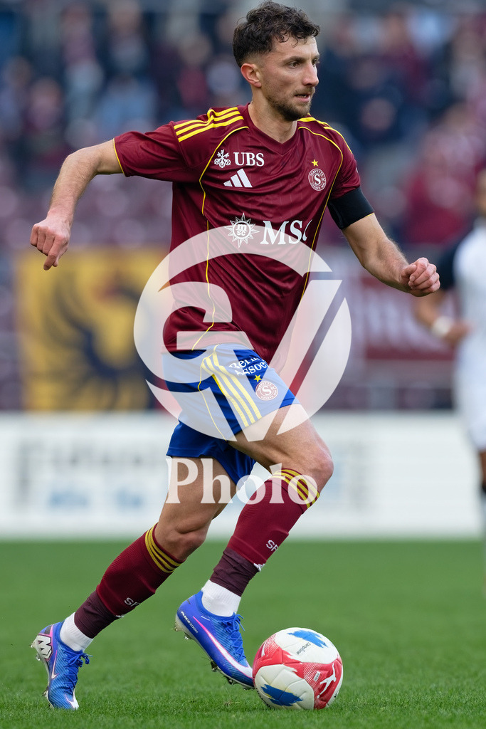 Brack Super League - Servette FC v FC Zurich | Miroslav Stevanovic (9 Servette FC) in action (close up)  during the Brack Super League match between Servette FC and FC Zurich at Stade de Geneve in Geneva, Switzerland