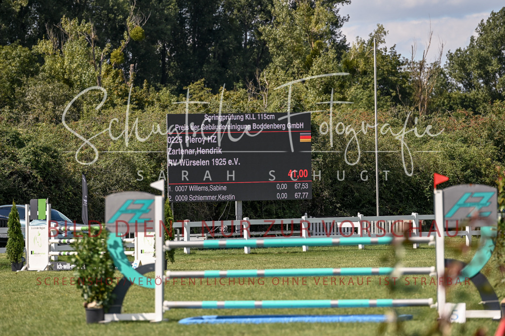 Schugtsche-Düren.2024-09.Springprf.L-144 | Schugtsche Fotografie - Realisiert mit Pictrs.com