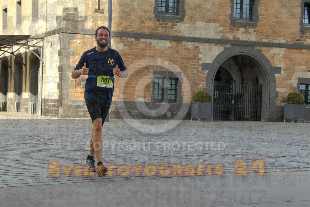 250920_1550_EV4_9600 | Sportfotografie im Rhein-Sieg Kreis, Köln, Bonn, NRW, Rheinland Pfalz, Hessen, etc. Unser Tätigkeitsfeld umfasst den Laufsport vom Volkslauf über den Marathon, Duathlon, Triathon bis zum Ultralauf wie Kölnpfad Ultra oder Schindertrail.