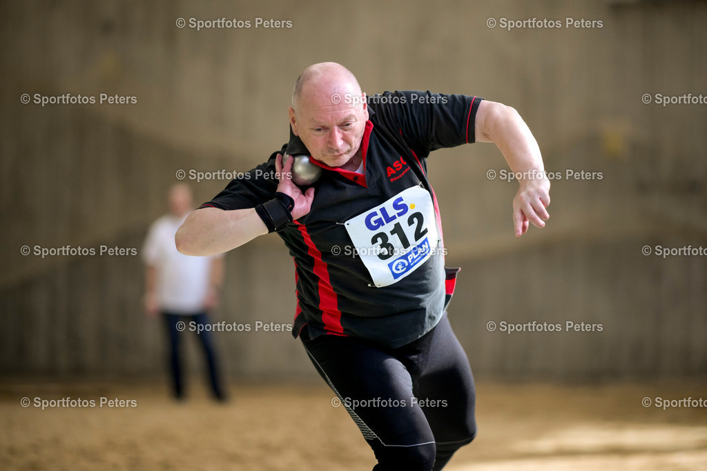 Deutsche Hallenmeisterschaften Masters - Samstag_89 | Deutsche Meisterschaften Halle Masters am 02.03.2024 in Dortmund 

Foto: Kai Peters - Realisiert mit Pictrs.com
