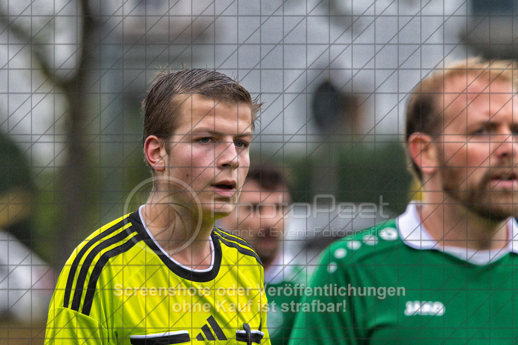 20261011_153428_0188-Bearbeitet_(c)_by_PhotoPeet | #,KSG Eislingen (grün) vs. 1.FC Donzdorf (rot), Fußball, Bezirksliga - Bezirk Neckar/Fils, 07. Spieltag, Saison 2026/2027, Rasensportplatz, Albstraße 69, 73054 Eislingen, 11.10.2026 - 15:00 Uhr,Foto: PhotoPeet / Sport- &amp; Eventfotografie / Peter Harich